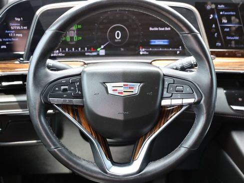 Used 2022 Cadillac Escalade Luxury RWD image 15