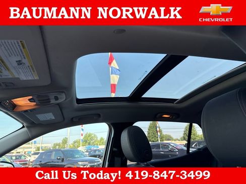 Used 2023 Buick Encore GX Essence w/ Experience Buick Package AWD/4WD image 9