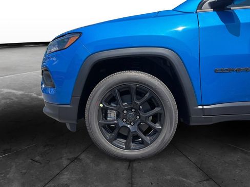 New 2026 Jeep Compass Latitude AWD/4WD image 14