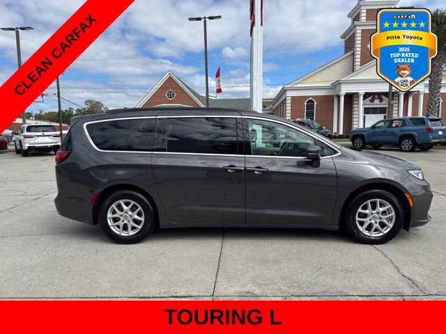 Used 2022 Chrysler Pacifica Touring-L FWD image 4