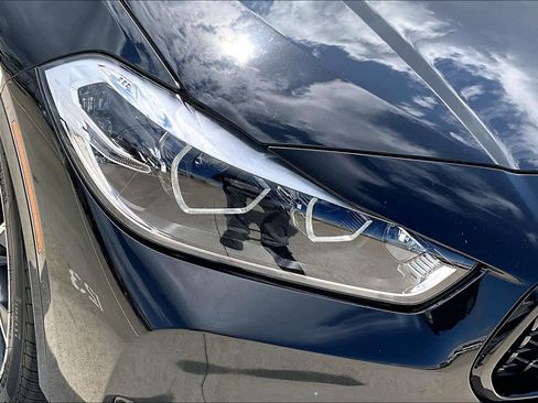 Used 2022 BMW X2 M35i w/ Shadowloine Package image 28
