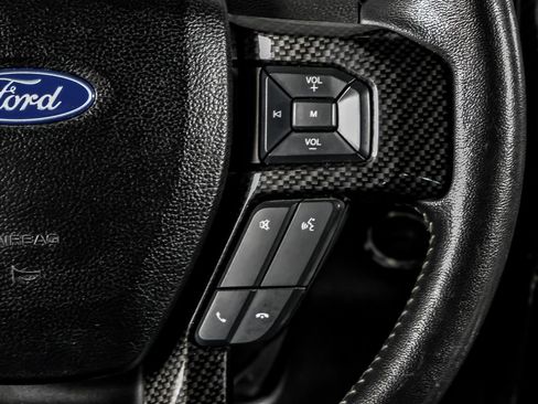 Used 2019 Ford F250 Lariat w/ Lariat Ultimate Package AWD/4WD image 17