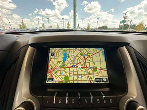 Used 2017 Chevrolet Equinox Premier w/ Enhanced Convenience Package FWD image 21