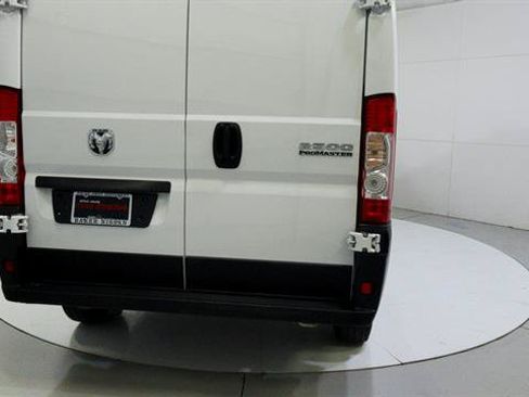 Used 2025 RAM ProMaster 2500 w/ Convenience Group FWD image 7