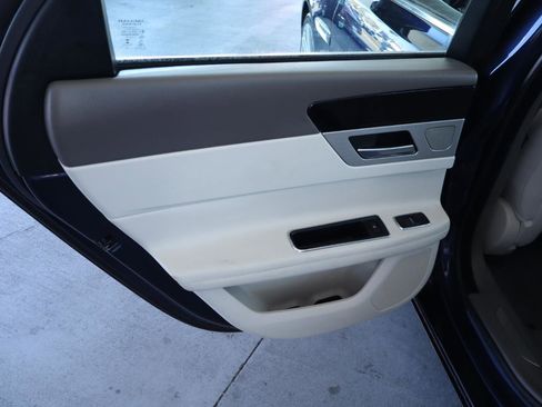 Used 2016 Jaguar XF Prestige image 29