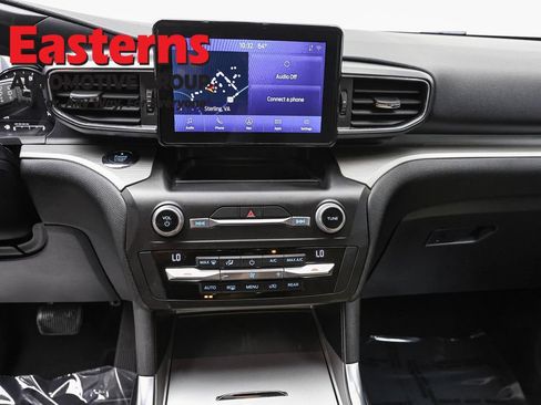 Used 2020 Ford Explorer XLT w/ Equipment Group 202A RWD image 12