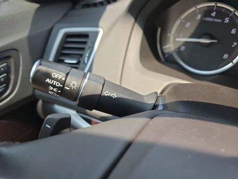 Used 2017 Acura TLX w/ Technology Package FWD image 22