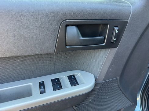Used 2012 Ford Escape XLT image 18