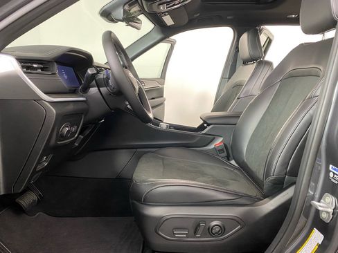 New 2026 Jeep Grand Cherokee Altitude AWD/4WD image 11