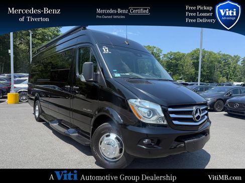 Used 2017 Mercedes-Benz Sprinter 3500 image 1