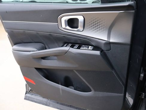 Used 2022 Kia Sorento SX FWD image 39