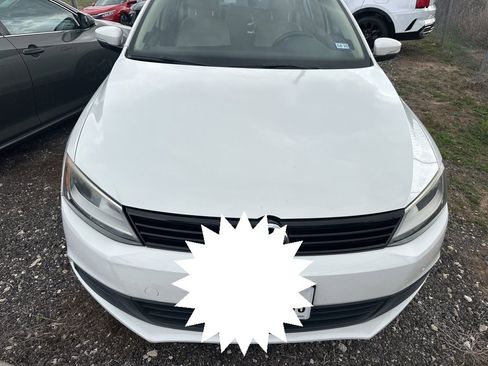 Used 2012 Volkswagen Jetta TDI image 2