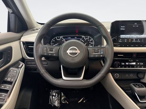 Used 2023 Nissan Rogue SL w/ SL Premium Package AWD/4WD image 12