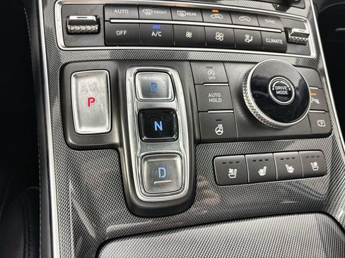 Used 2022 Hyundai Santa Fe Limited FWD image 22