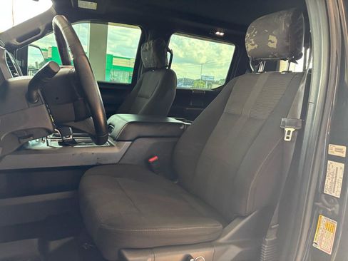 Used 2017 Ford F150 XLT w/ Equipment Group 302A Luxury AWD/4WD image 17