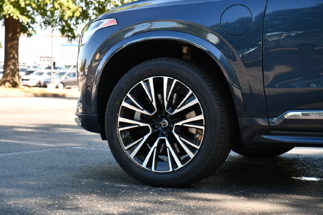 Used 2023 Volvo XC90 T8 Plus w/ Protection Package Premier AWD/4WD image 12