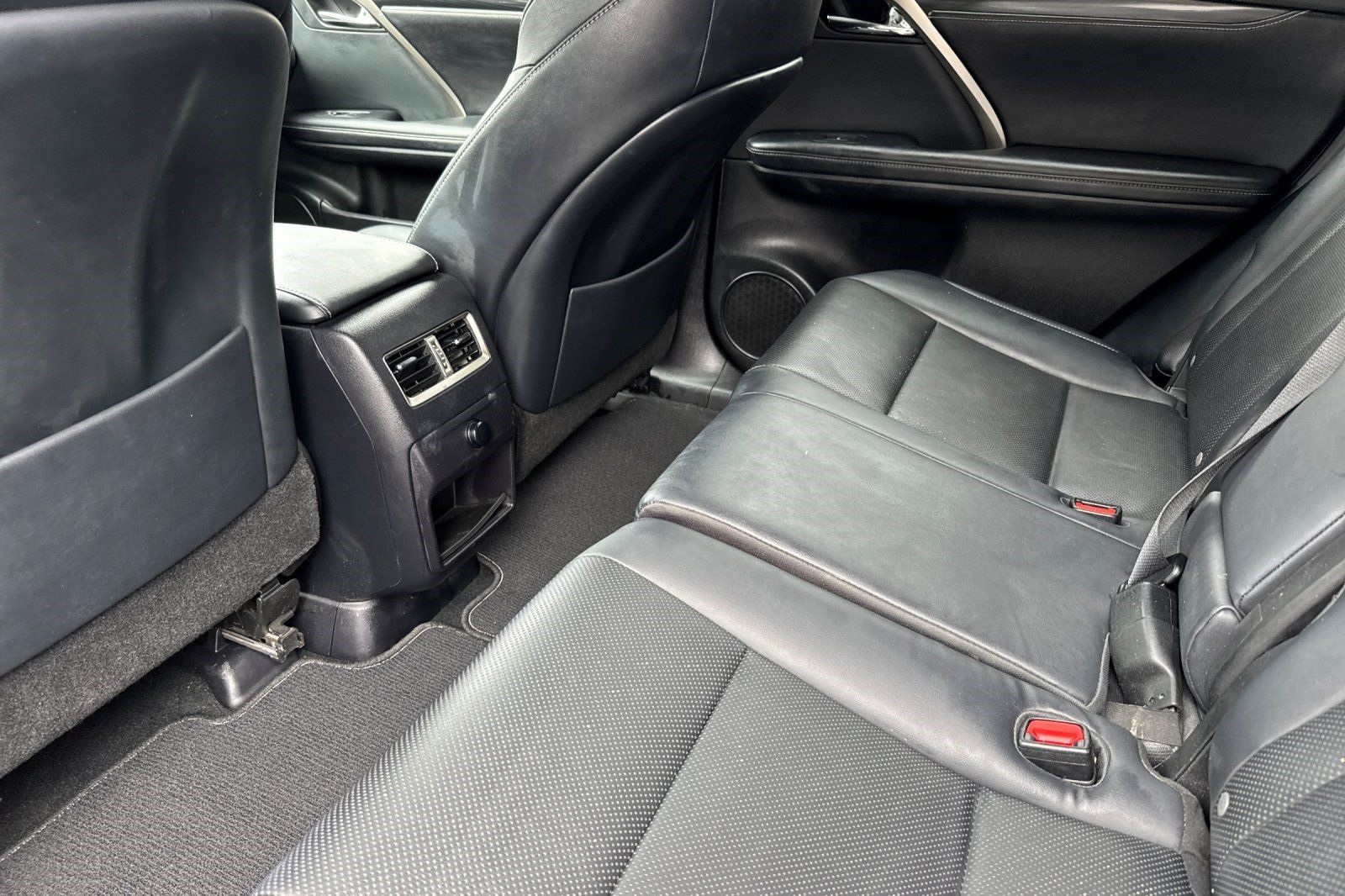 Used 2018 Lexus RX 350 AWD w/ Accessory Package image 15