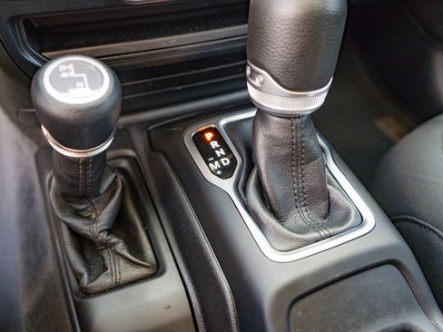 Used 2020 Jeep Wrangler Unlimited Sport S AWD/4WD image 14