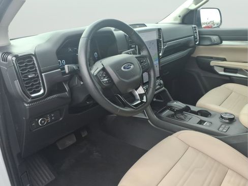 Used 2024 Ford Ranger Lariat w/ Advanced Towing Package image 7