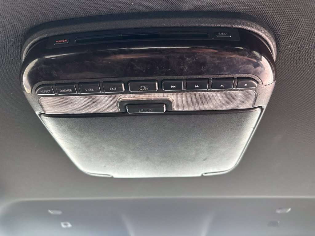 Used 2018 Chrysler Pacifica Touring Plus w/ S Appearance Package FWD image 32