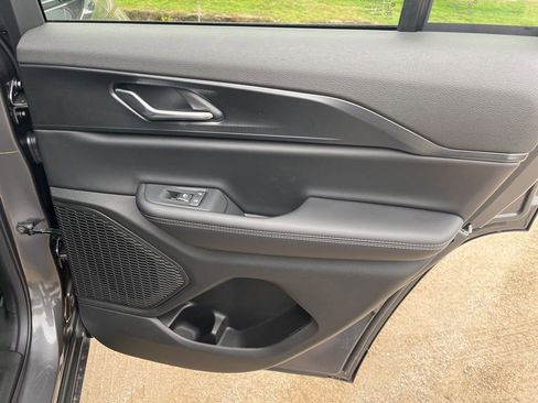 New 2025 Jeep Grand Cherokee 4WD image 12