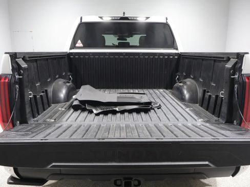 Used 2025 Toyota Tundra SR5 w/ SR5 Convenience Package AWD/4WD image 5