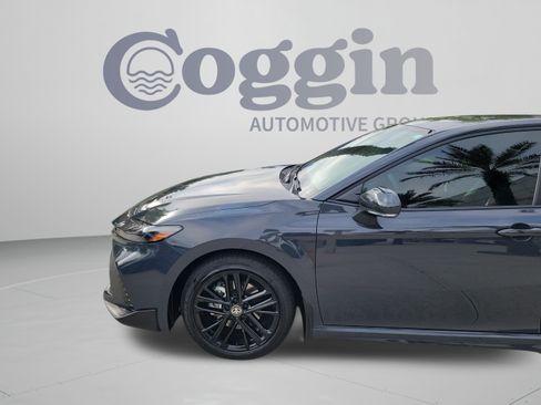 Used 2026 Toyota Camry SE FWD image 31
