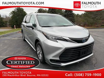 Certified 2024 Toyota Sienna LE