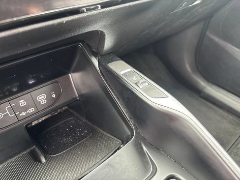 Used 2024 Kia Sorento EX w/ Panoramic Sunroof Package FWD image 32