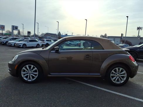 Used 2013 Volkswagen Beetle TDI image 5