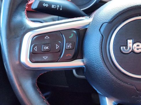 Used 2018 Jeep Wrangler Unlimited Rubicon image 18