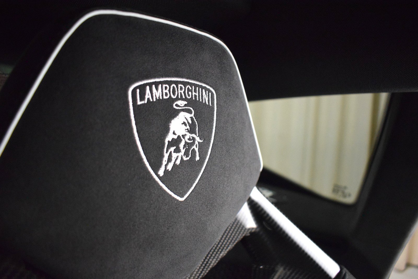 Used 2023 Lamborghini Huracan Tecnica RWD image 32