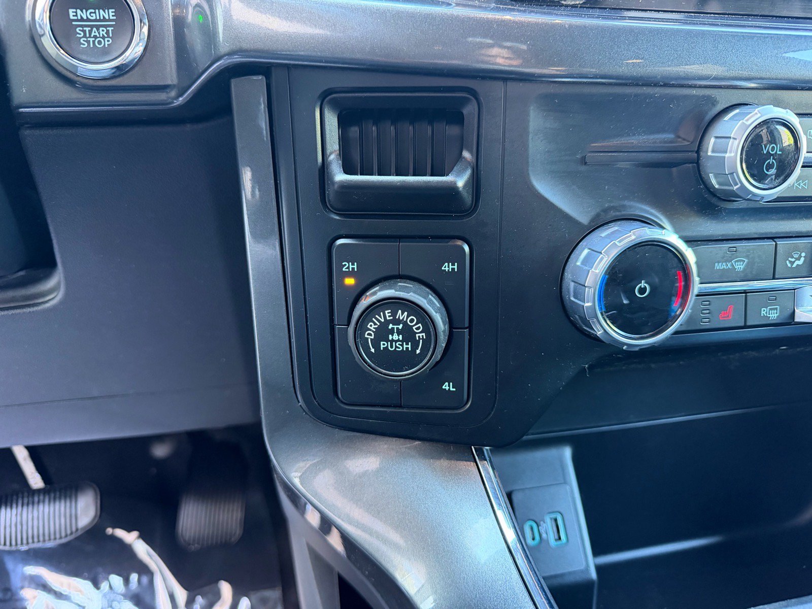 Used 2023 Ford F150 XLT w/ Equipment Group 302A High AWD/4WD image 46