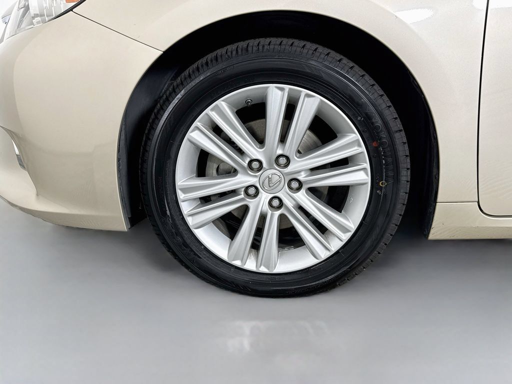 Used 2014 Lexus ES 350 w/ Premium Package FWD image 32