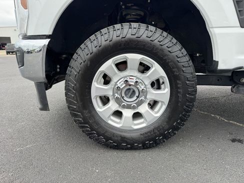 Used 2024 Ford F250 XLT w/ FX4 Off-Road Package AWD/4WD image 42
