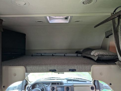 Used 2017 Ford E-450 and Econoline 450 Super Duty w/ Motorhome Prep Package RWD image 26