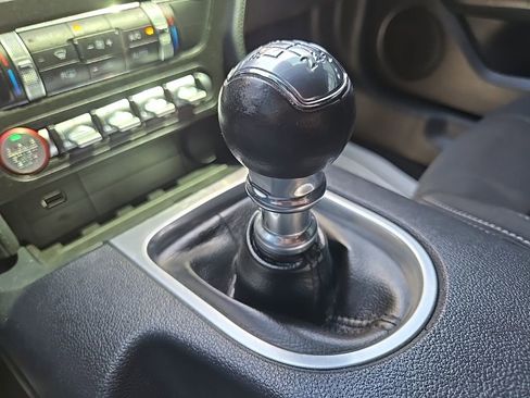 Used 2022 Ford Mustang GT w/ Equipment Group 301A RWD image 41