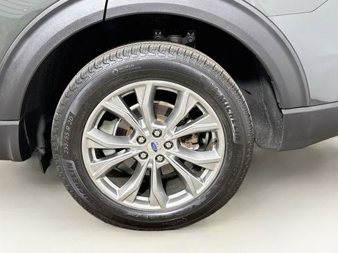 Used 2023 Ford Explorer XLT w/ Equipment Group 202A AWD/4WD image 30