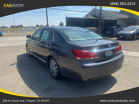 Used 2012 Toyota Avalon Limited image 7