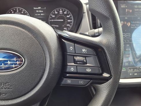 Used 2025 Subaru Crosstrek 2.0i Premium image 11