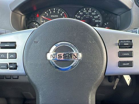 Used 2016 Nissan Frontier SV image 25