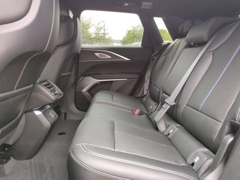 New 2026 Cadillac Lyriq V AWD/4WD image 6