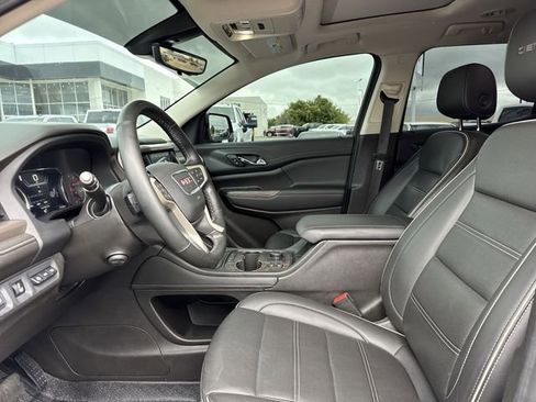 Used 2023 GMC Acadia Denali w/ Black Diamond Edition FWD image 14
