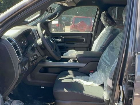 Used 2025 RAM 2500 Big Horn AWD/4WD image 15