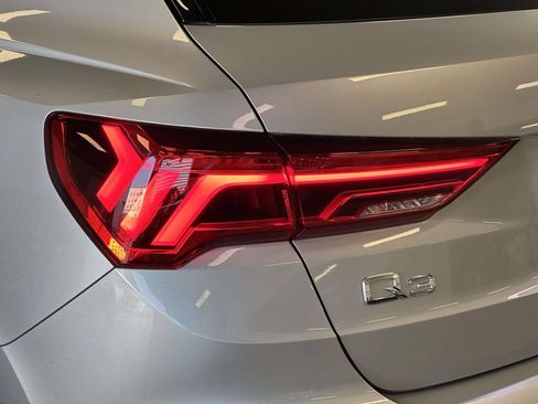 Used 2023 Audi Q3 2.0T Premium w/ Convenience Package AWD/4WD image 13