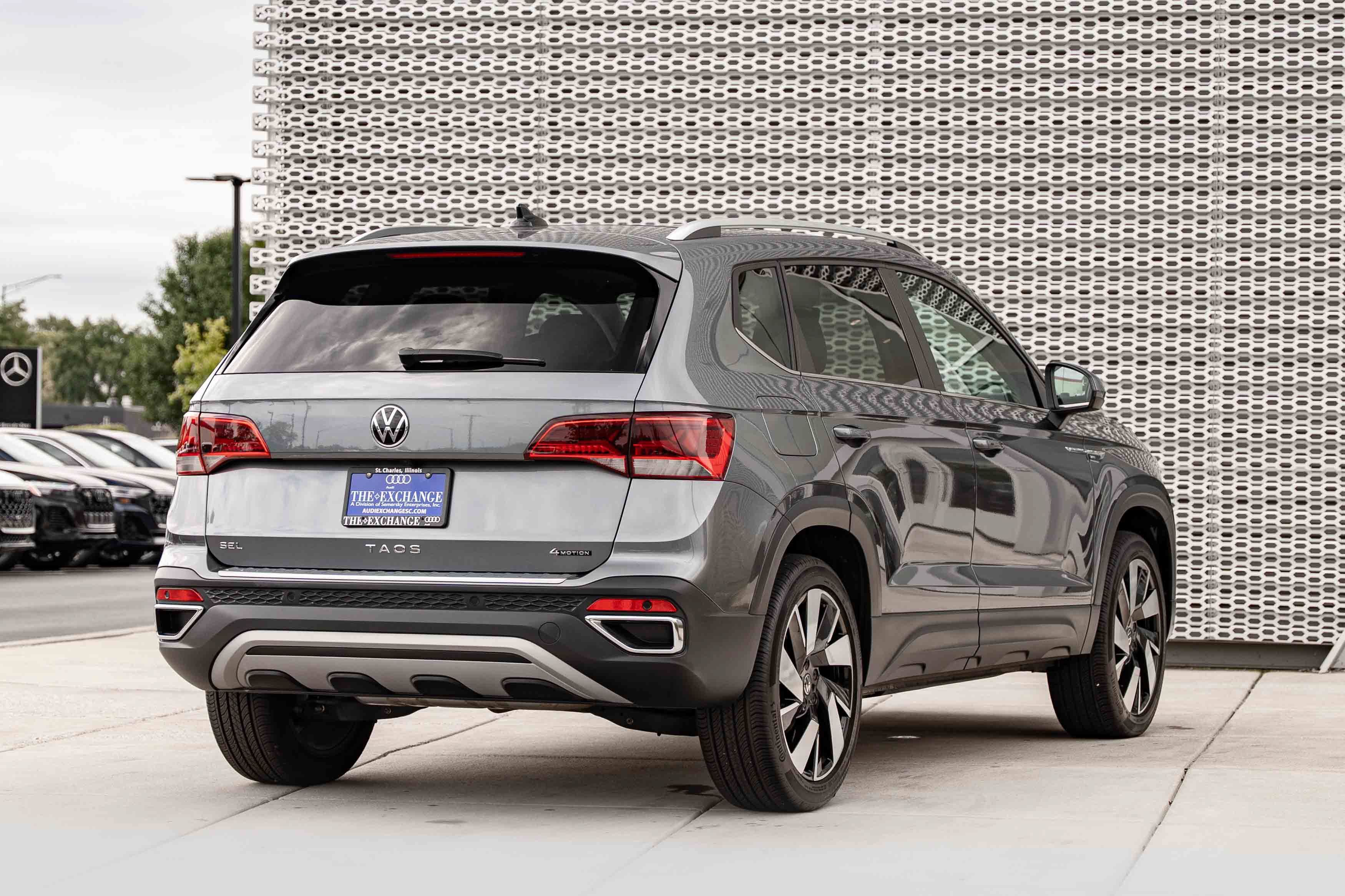 Used 2024 Volkswagen Taos SEL AWD/4WD image 4