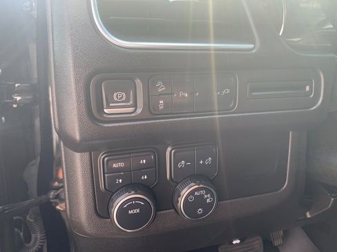 Used 2021 Chevrolet Tahoe Z71 image 7