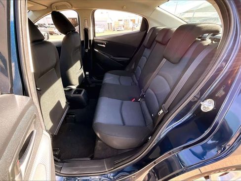 Used 2018 Toyota Yaris iA image 17