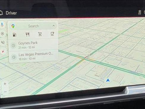 Used 2025 GMC Sierra 1500 Elevation image 12