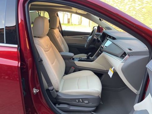 New 2026 Cadillac XT5 Premium Luxury w/ Driver Assist Package image 18